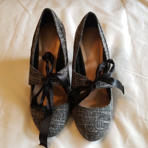 Kelly & Katie Shoes - Kelly & Katie tie heels